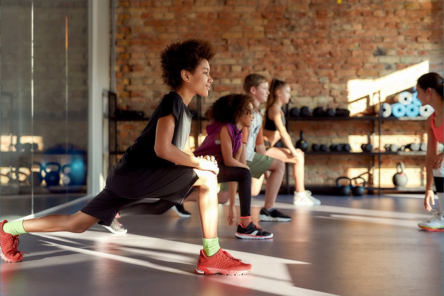 Jeunes enfants pratiquants une activité physique - Sports pour enfants hémophiles - Hémophilink